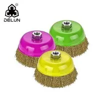 Gekrulde geknoopte draadborstel